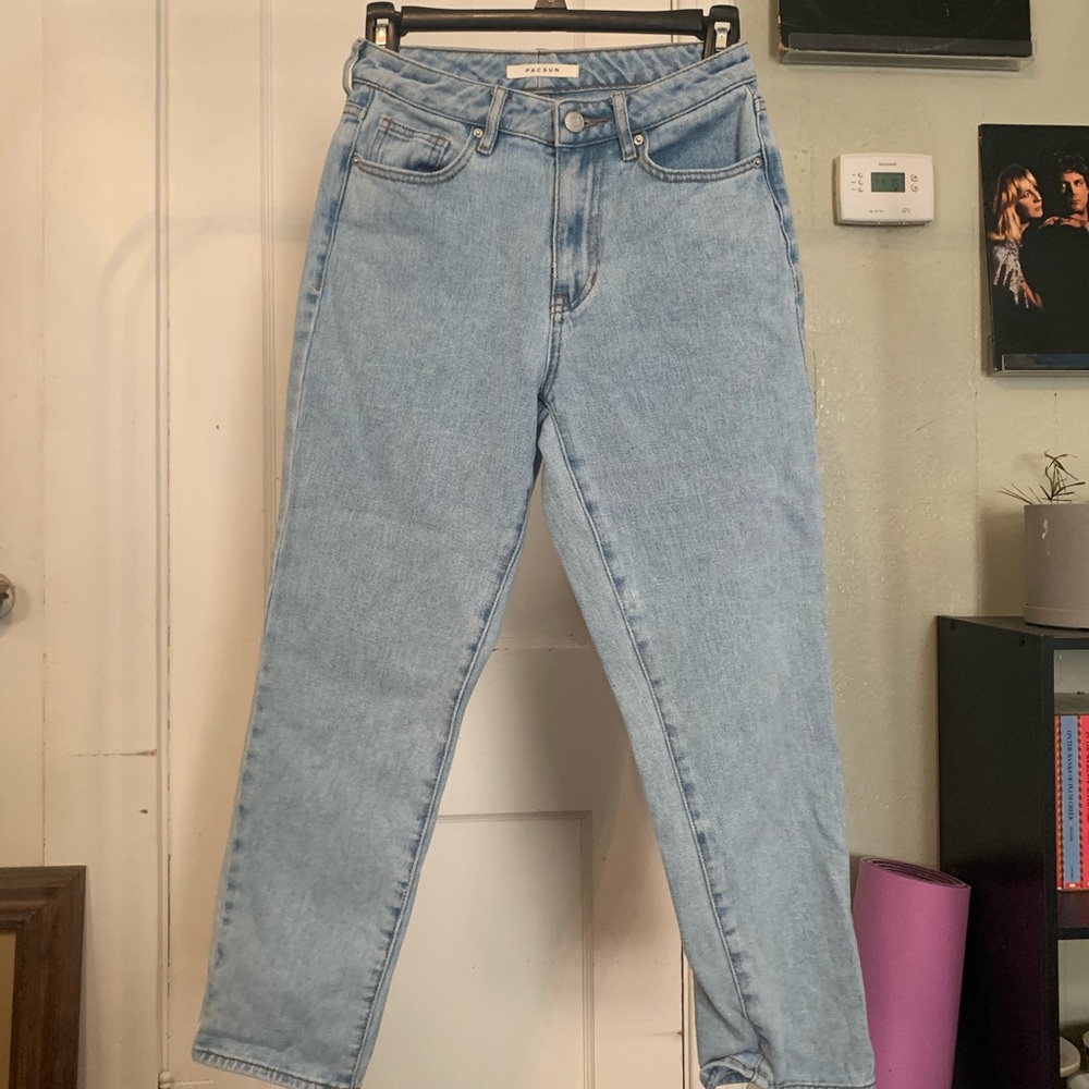Light wash high waisted jeans